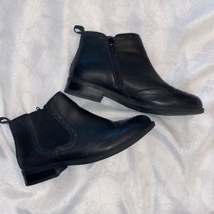 Vionic with Orthaheel Technology Country Sawyer Chelsea Boots 7
